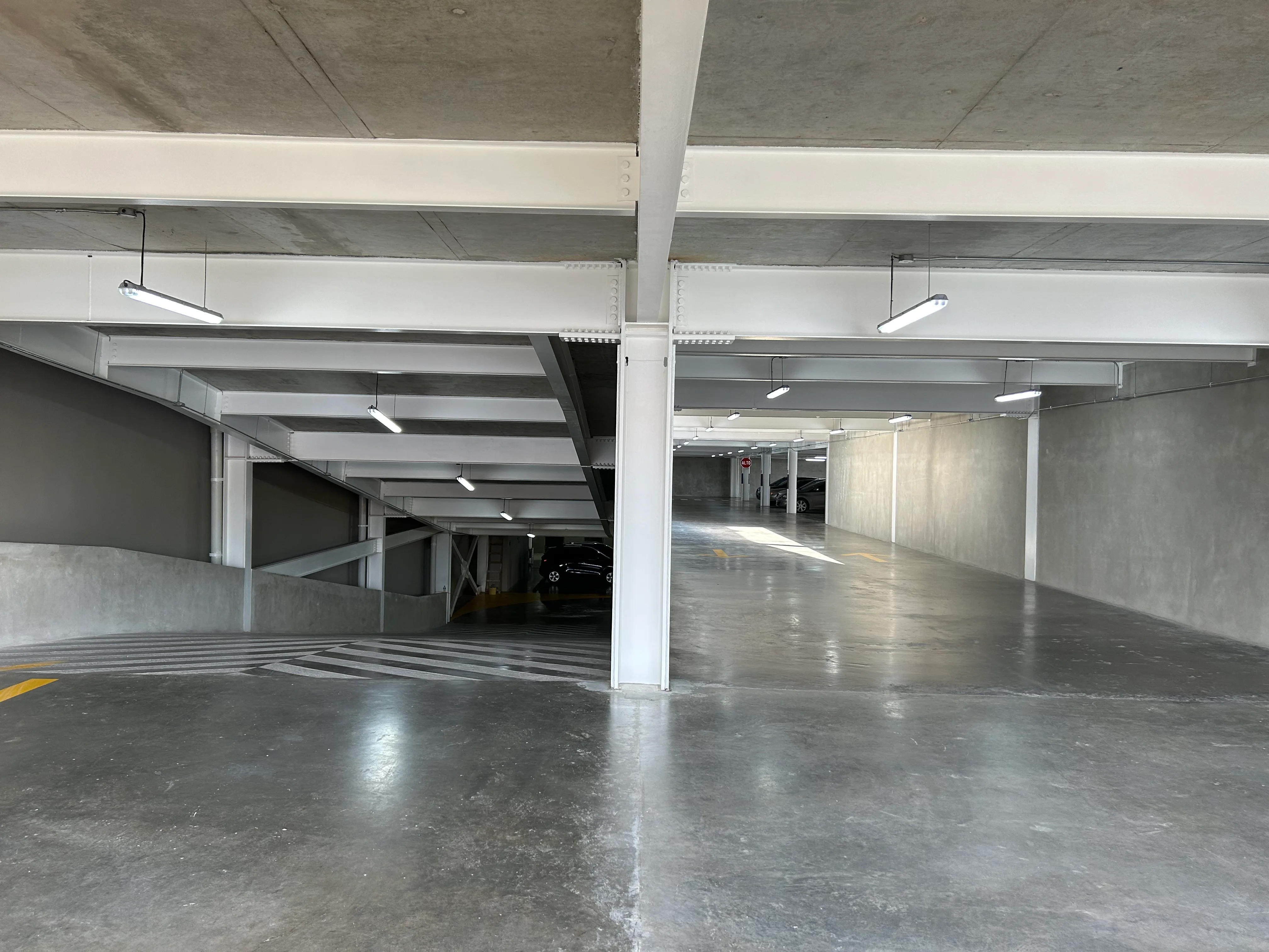 Centro Comercial Complejo Cerro Verde — foto 11